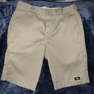 Dickies Loose Fit Shorts Like New size 36 waist